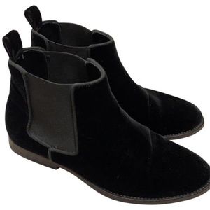 Jenni Kayne black velvet Chelsea boots